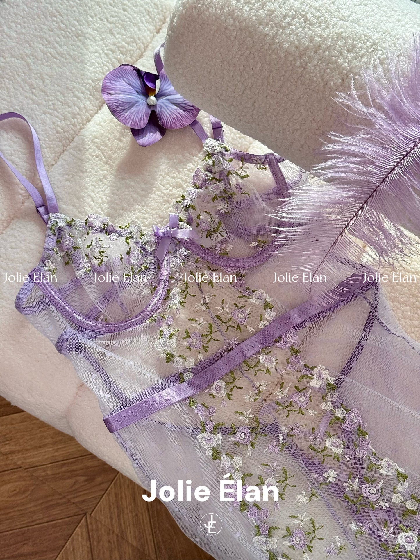JolieElan · Gentle trap · French lace embroidered strap perspective sexy qqny underwear set