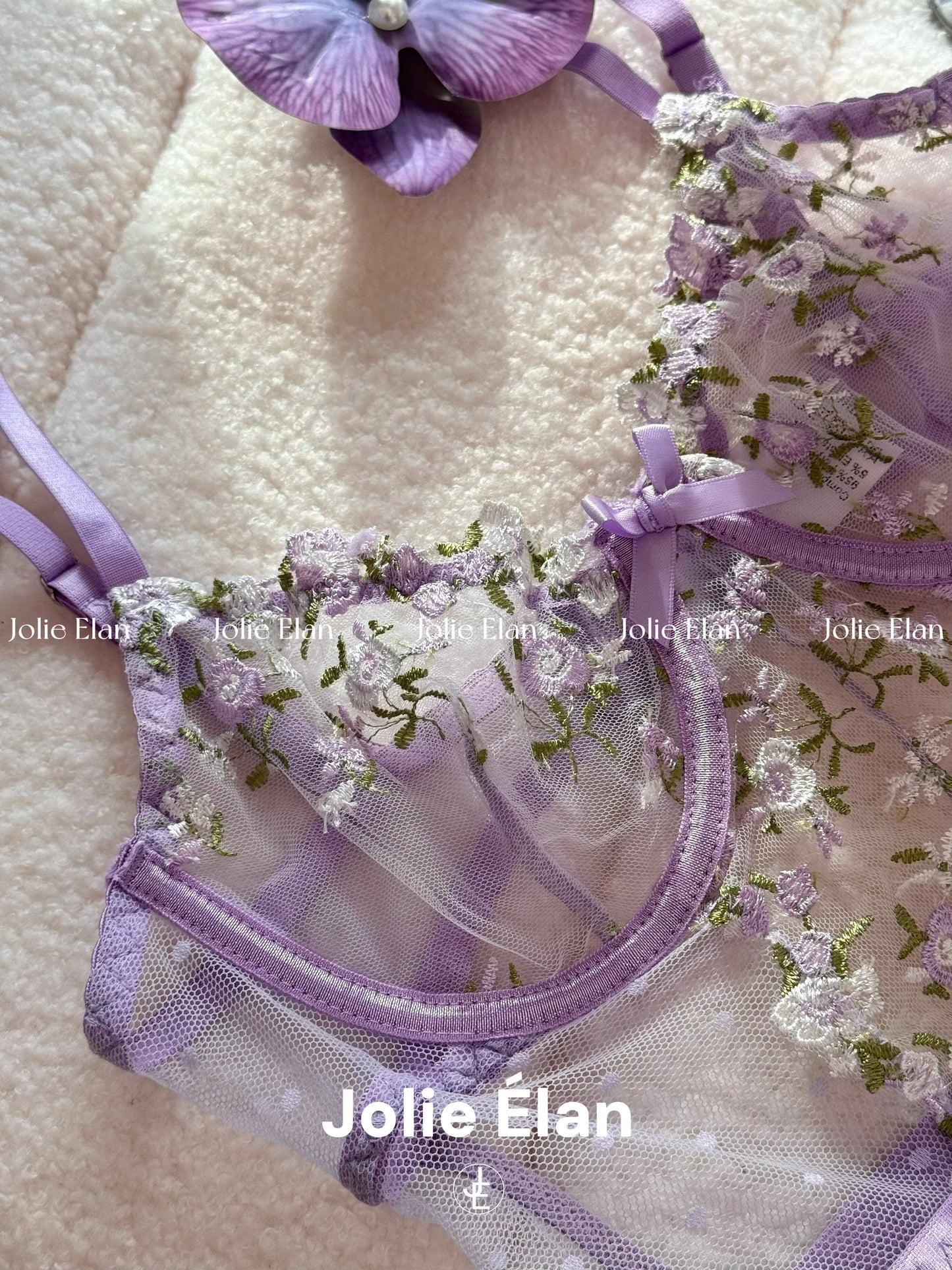 JolieElan · Gentle trap · French lace embroidered strap perspective sexy qqny underwear set